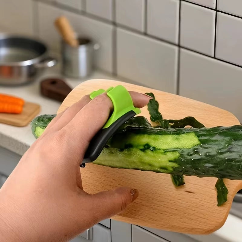 Non-Slip Vegetable Peeler: Sharp Blade for Kitchen & Camping